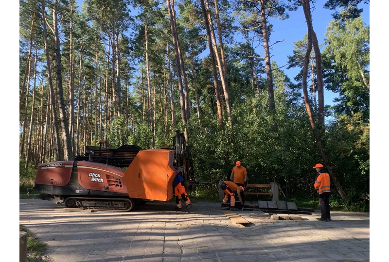 Ieškome patyrusių betranšėjo gręžėjų šviesolaidžiui tiesimo Vokietijoje||Dirbkite Vokietijoje su 4000-4500€ į rankas ir 6/2 grafiką||Patyrę betranšėjo gręžėjai: skrydis, gyvenimas ir transportas darbdavio lėšomis||Profesinis augimas ir puikios sąlygos patyrusiems betranšėjo gręžėjams