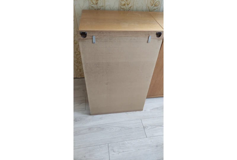 Didelis veidrodis 60x80 geros būklės kabinimui